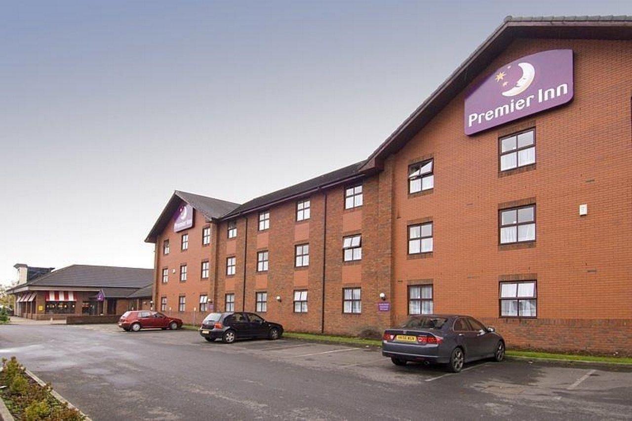 Premier Inn Manchester - Prestwich Exterior photo