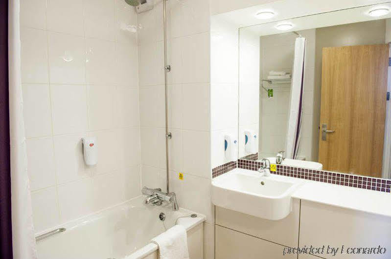 Premier Inn Manchester - Prestwich Exterior photo